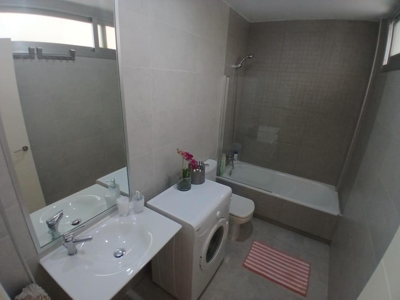 Apartamento Bernier Малага Екстериор снимка