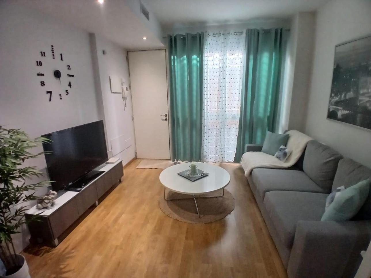Apartamento Bernier Малага Екстериор снимка